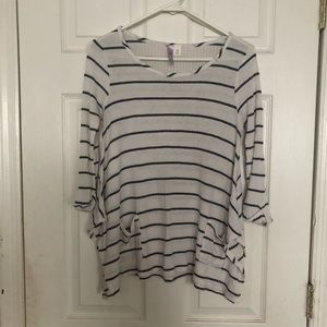 Alya Black & White Striped Slit Hem Tee